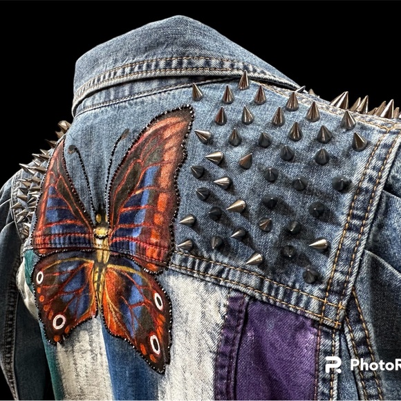 Akira Denim jacket sz MD handpainted butterfly/stripes metal spike studs OOAK - Picture 7 of 15